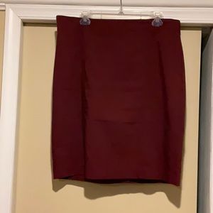 NWT Knee Length Van Heusen marroon Pencil Skirt Misses 14